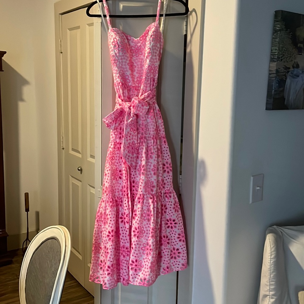Lovely embroidery lace cut Lily Pulitzer midi dress